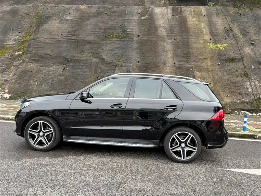 Mercedes-Benz GLE 2017