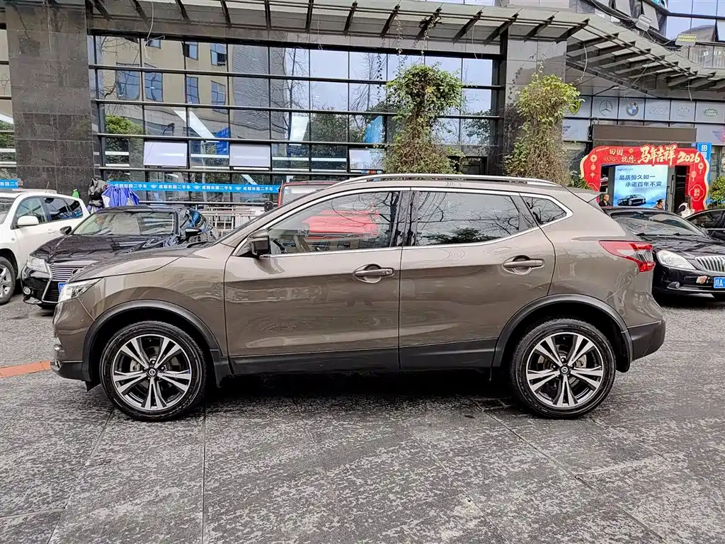Nissan Qashqai 2023 — фото 3