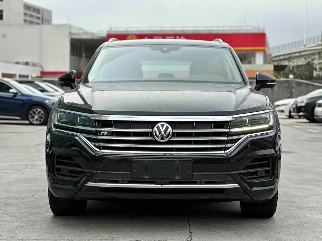 Volkswagen Touareg 2019 — фото 8