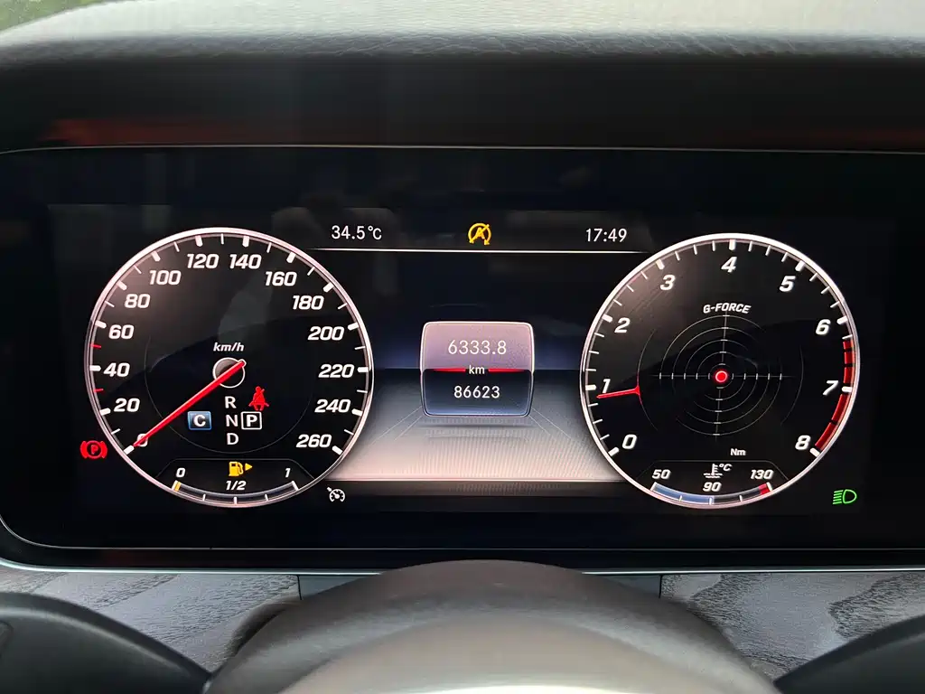 Mercedes-Benz E-Class 2020 — фото 13
