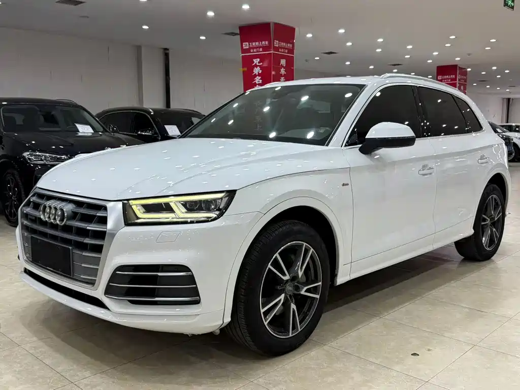 Audi Q5L 2019 — фото 3