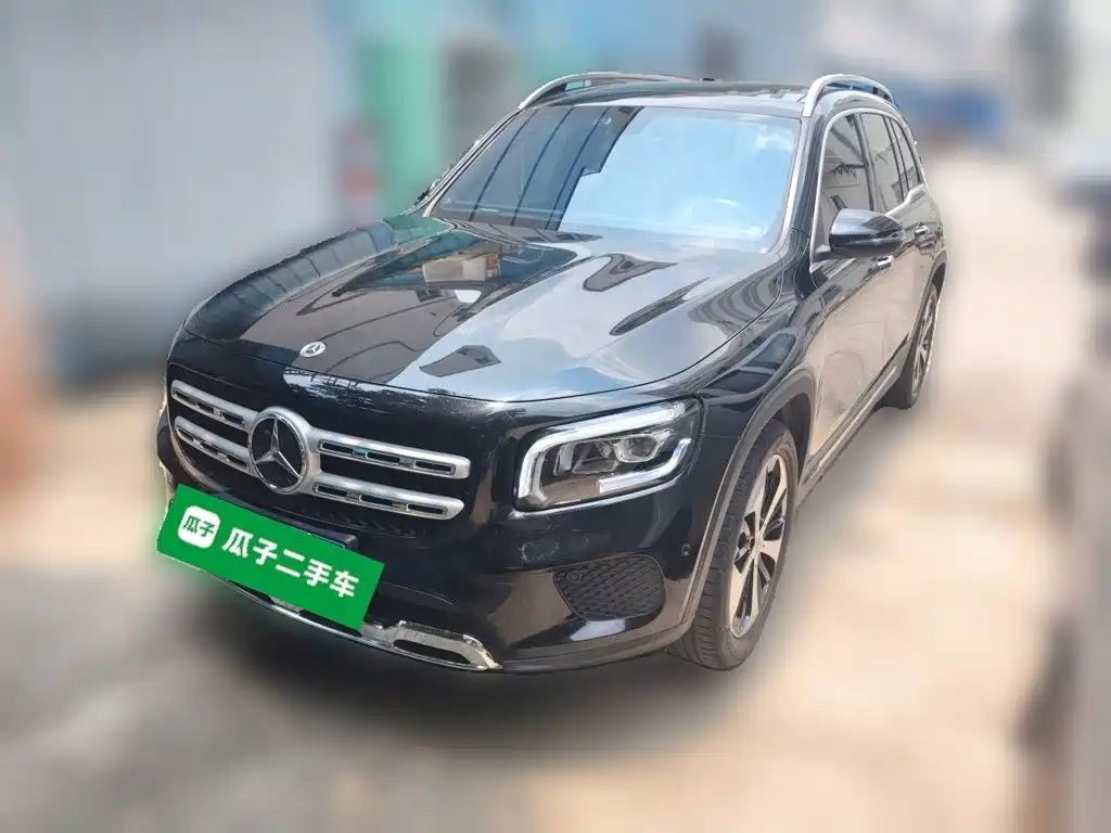 Mercedes-Benz GLB 2023