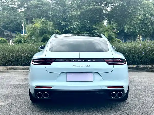 Porsche Panamera 2018