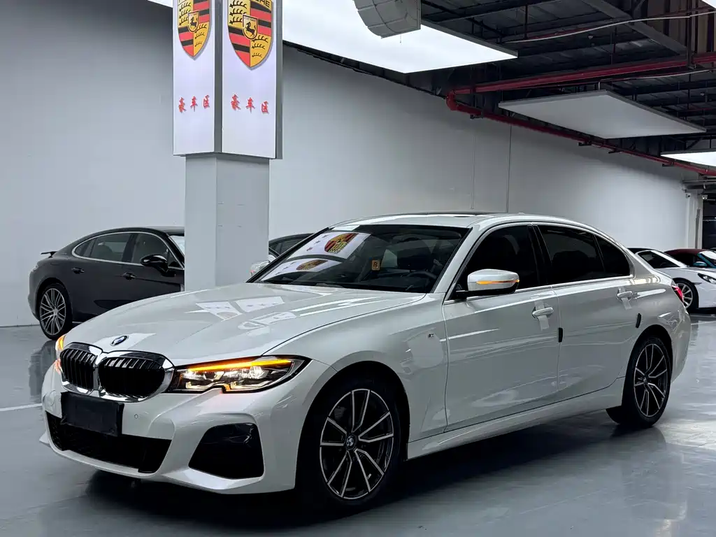 BMW 3 Series 2021