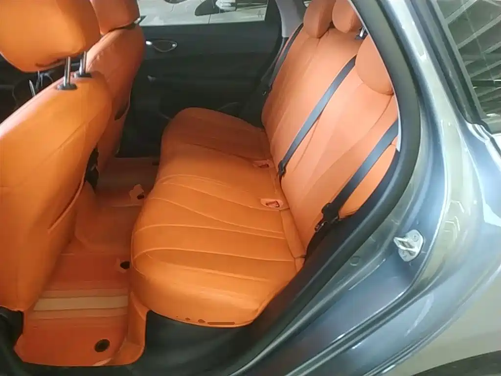 BYD Seal 05 DM-i 2025 — фото 17