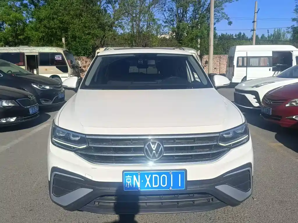 Volkswagen Tiguan L 2022 — фото 2