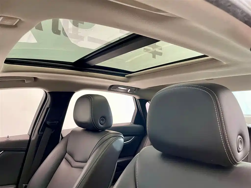 Cadillac XTS 2019 — фото 16