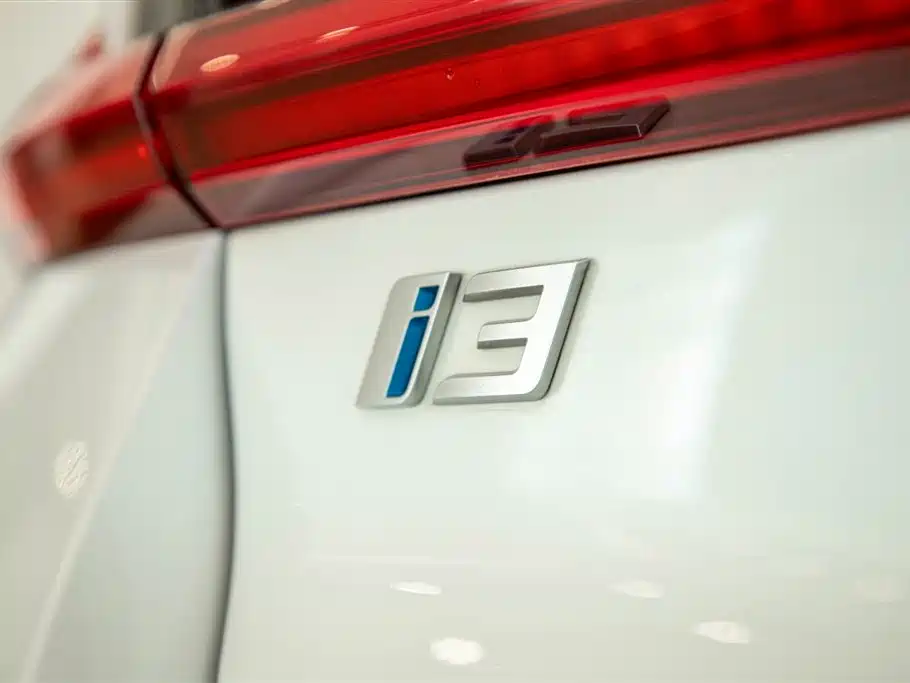 BMW i3 2022 — фото 11