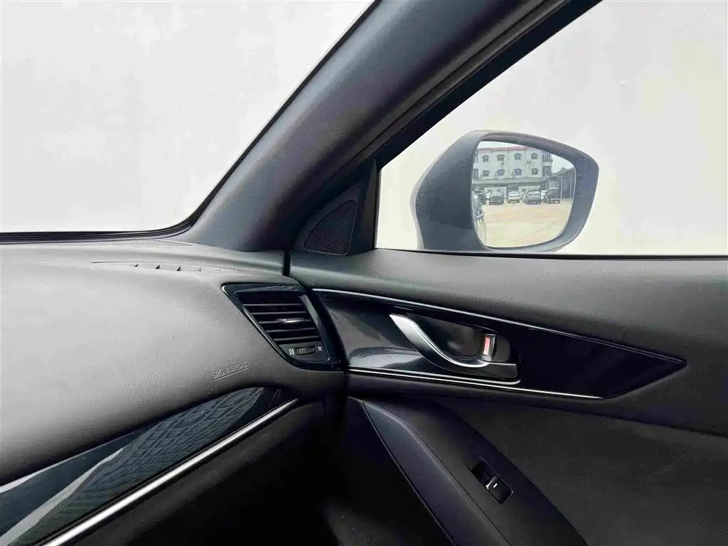 Mazda CX-4 2021 — фото 14