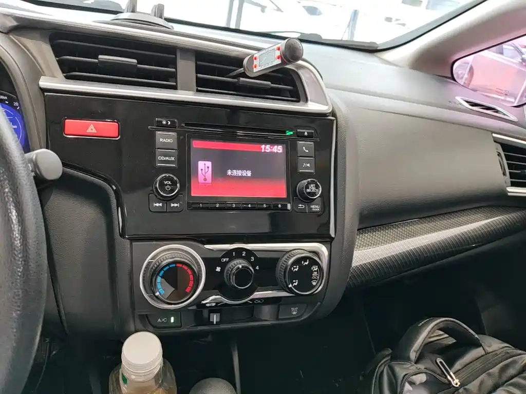 Honda Fit 2016 — фото 13
