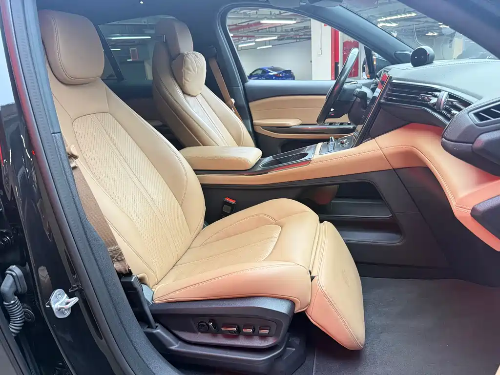 NIO ES6 2020