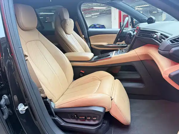 NIO ES6 2020