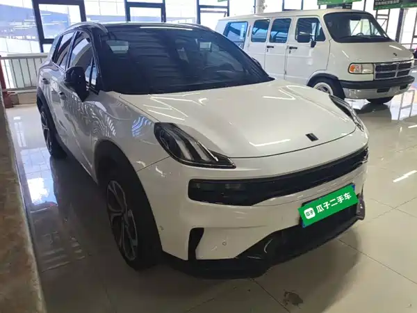 Lynk & Co 06 2023