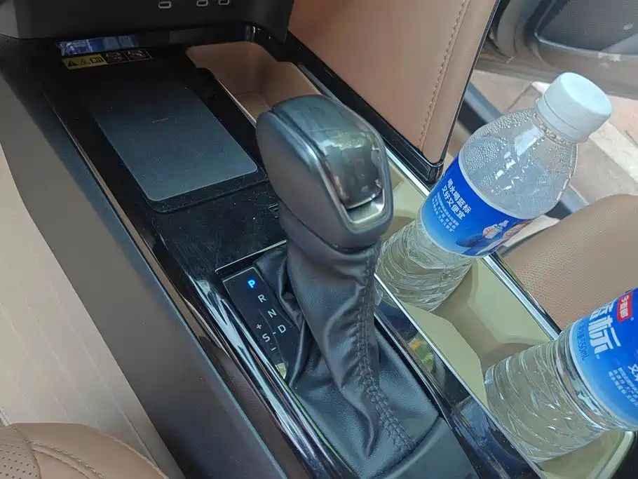 Toyota Camry 2025 — фото 16
