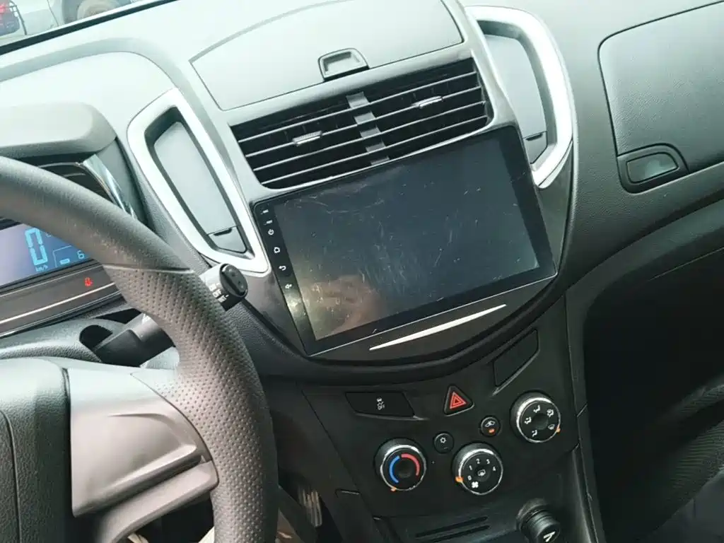 Chevrolet Trax 2017 — фото 13