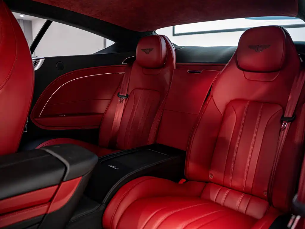 Bentley Continental 2021 — фото 15