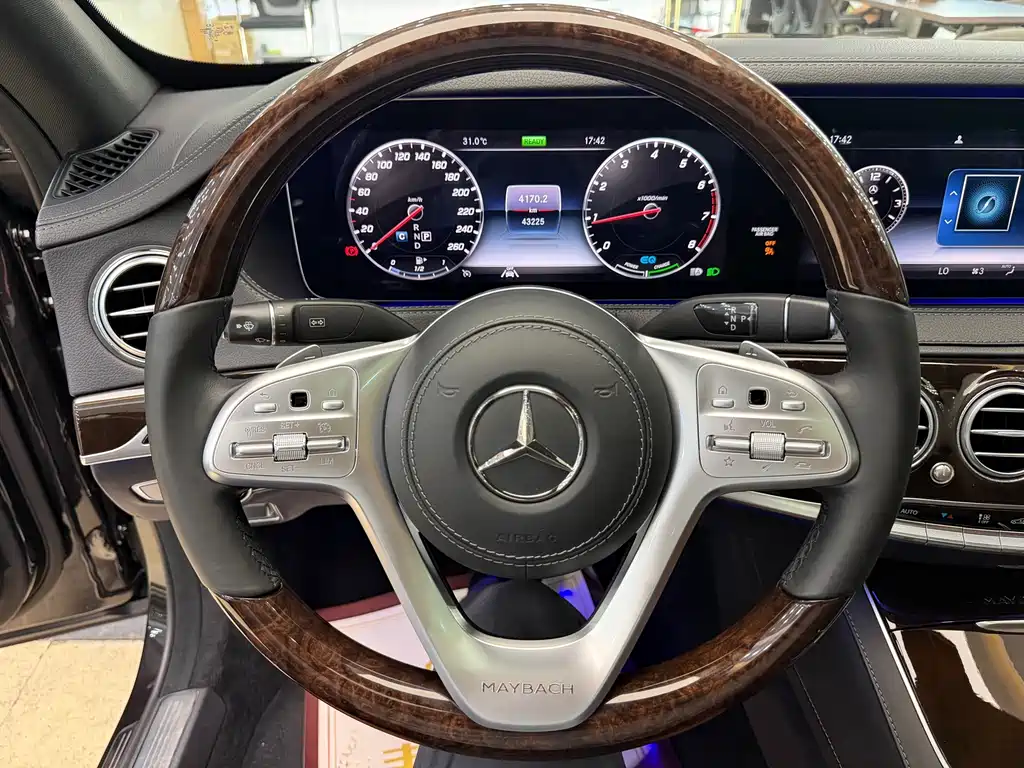 Mercedes-Benz Maybach S-Class 2020 — фото 18