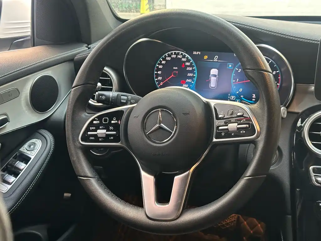 Mercedes-Benz GLC 2021 — фото 11