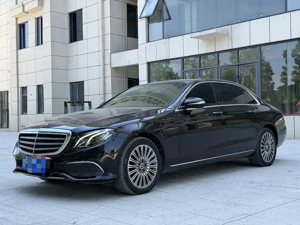 Mercedes-Benz E-Class 2018 — фото 1