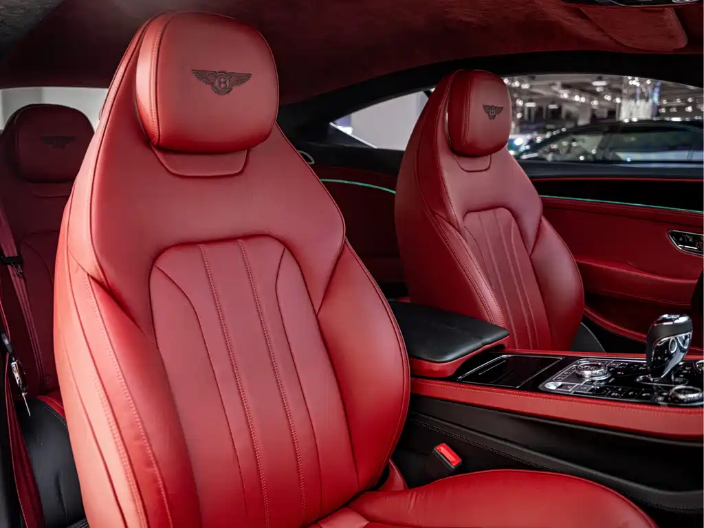 Bentley Continental 2021 — фото 13