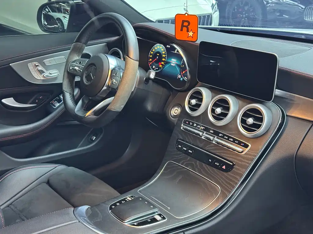 Mercedes-Benz C-Class 2023 — фото 18
