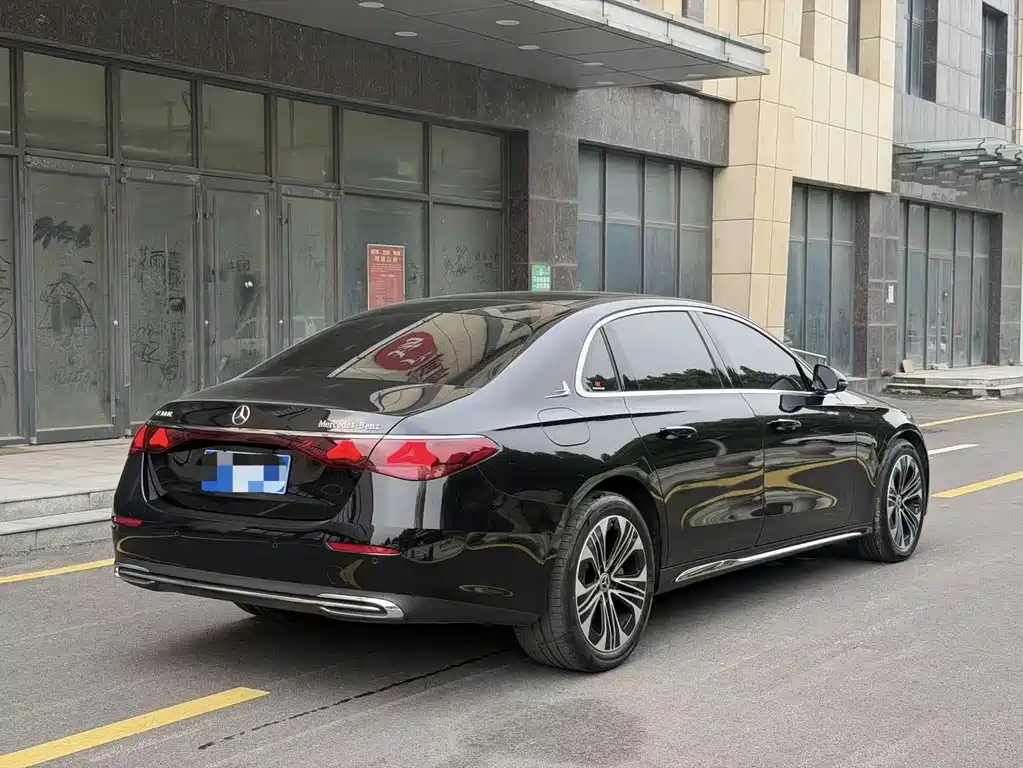 Mercedes-Benz E-Class 2026