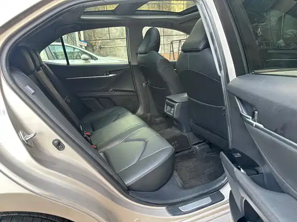 Toyota Camry 2021