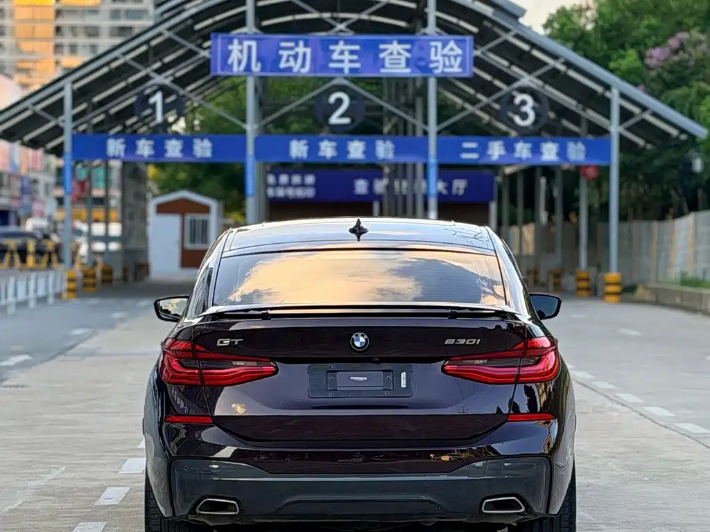 BMW 6 Series GT 2019 — фото 10