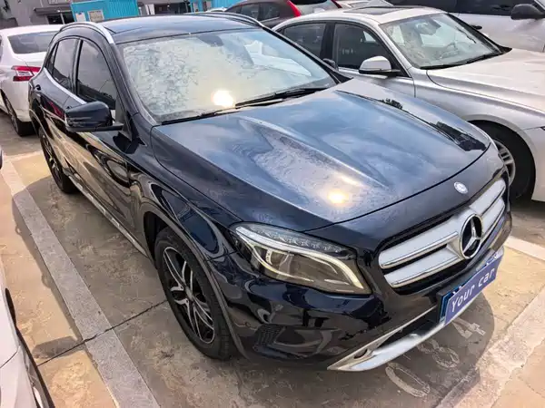 Mercedes-Benz GLA 2015