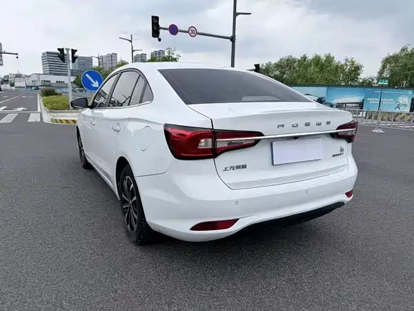 Roewe i5 2020