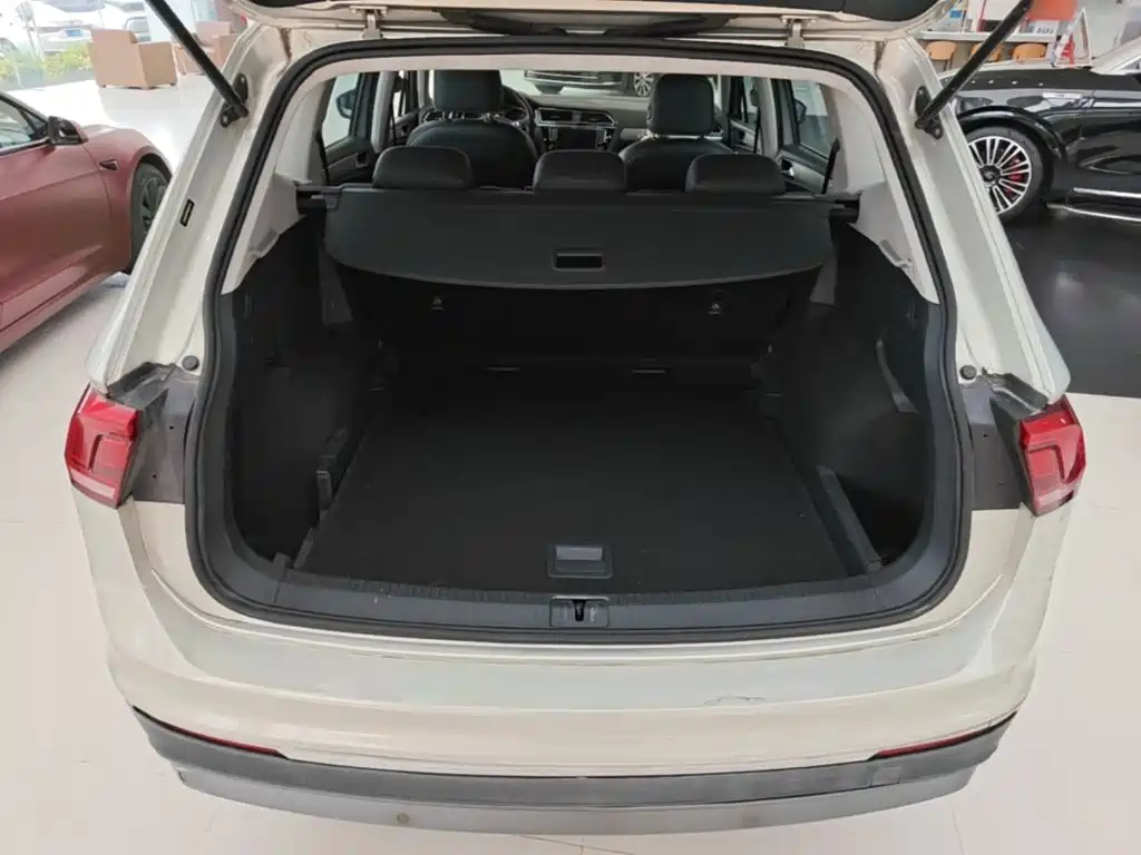 Volkswagen Tiguan L 2017 — фото 19