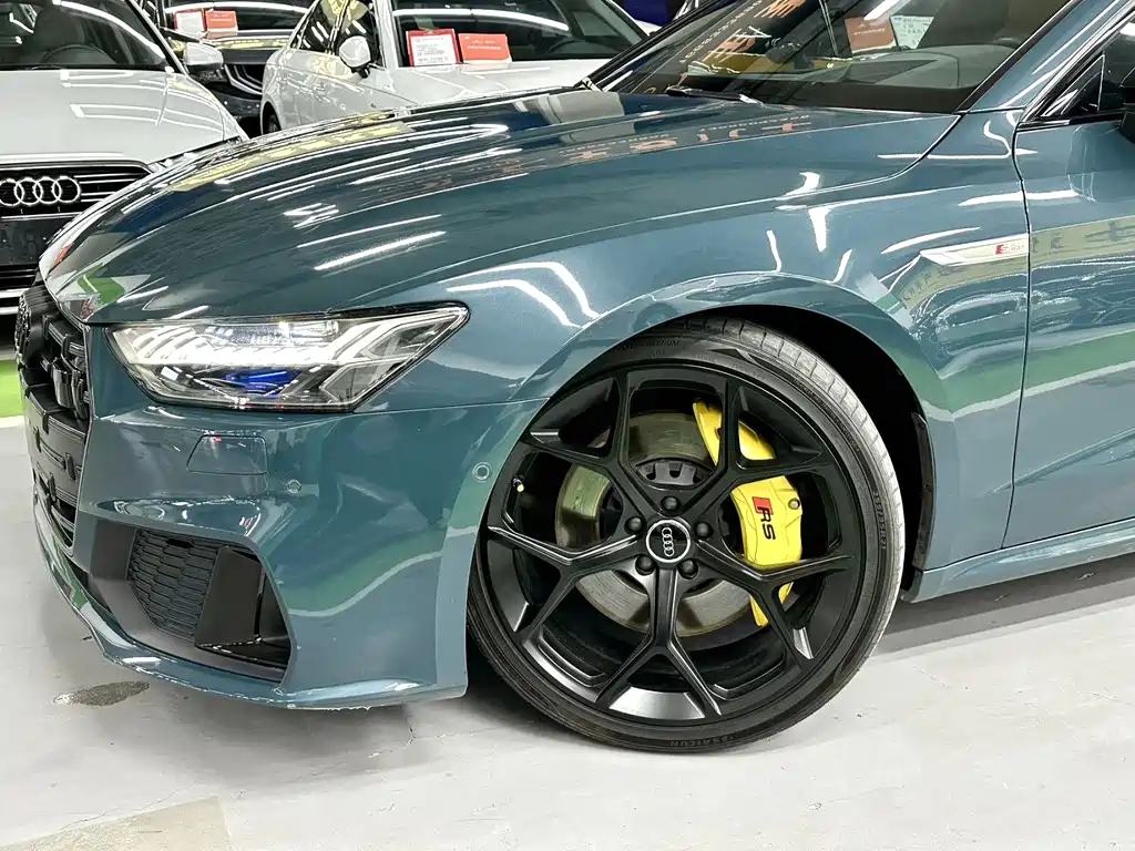 Audi A7L 2021
