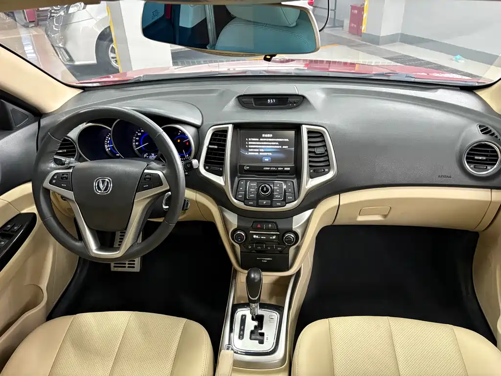 Changan Eado 2016 — фото 11