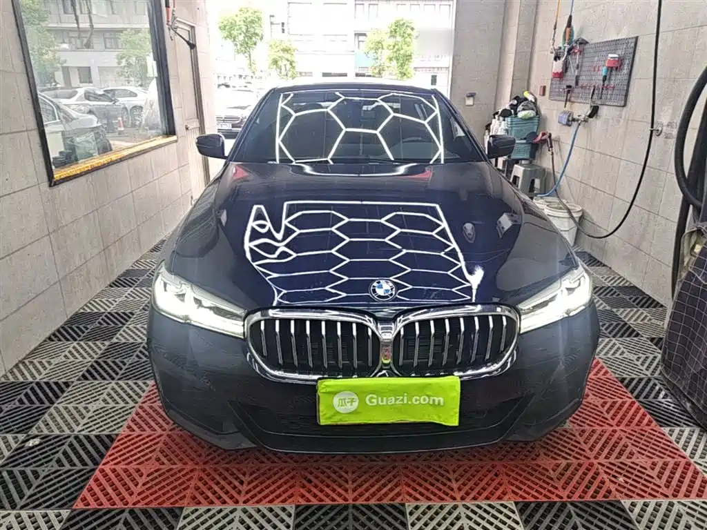 BMW 5 Series 2023