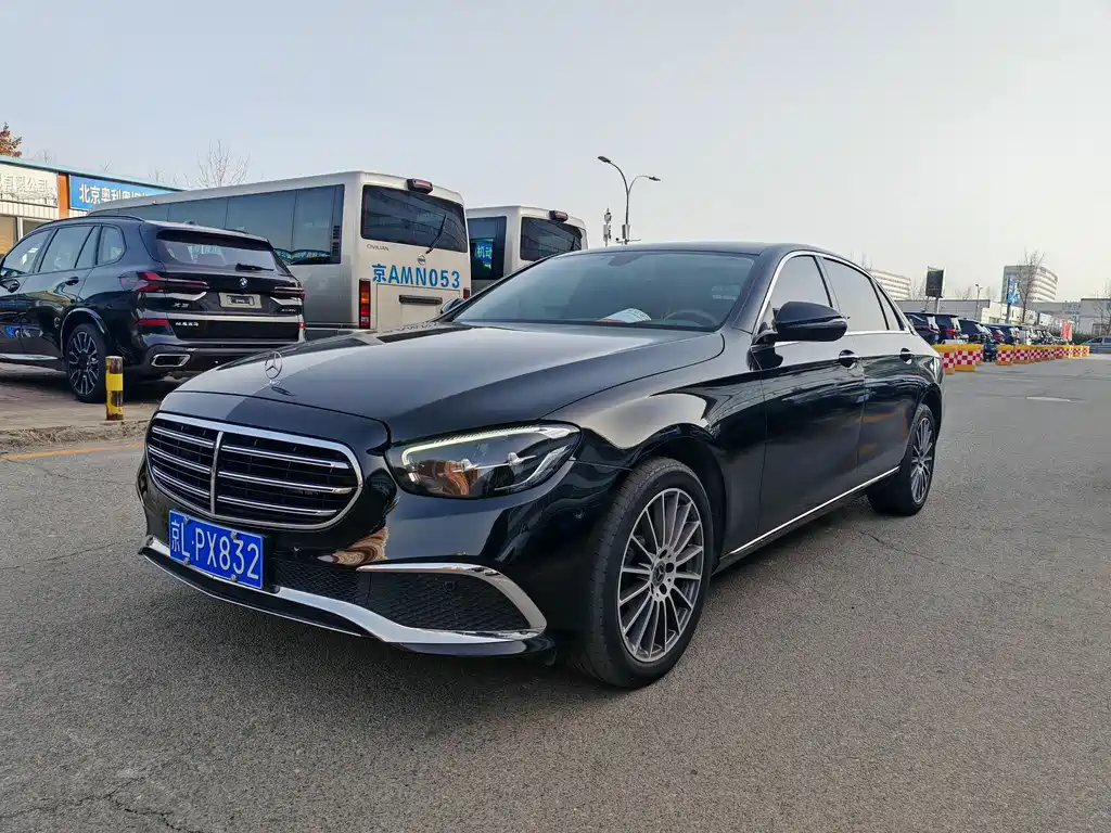 Mercedes-Benz E-Class 2023 — фото 1