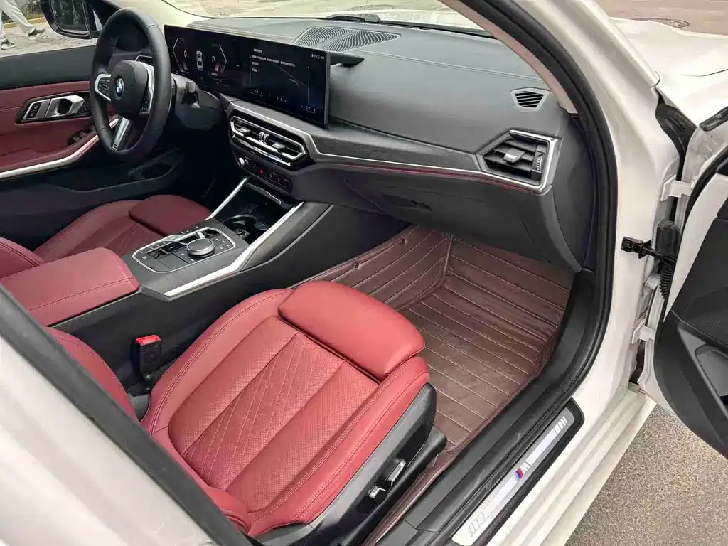 BMW 3 Series 2023 — фото 17