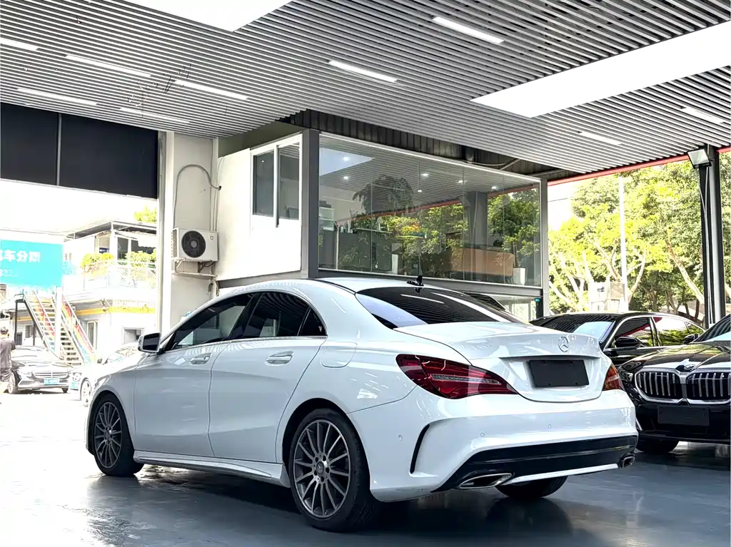 Mercedes-Benz CLA 2018