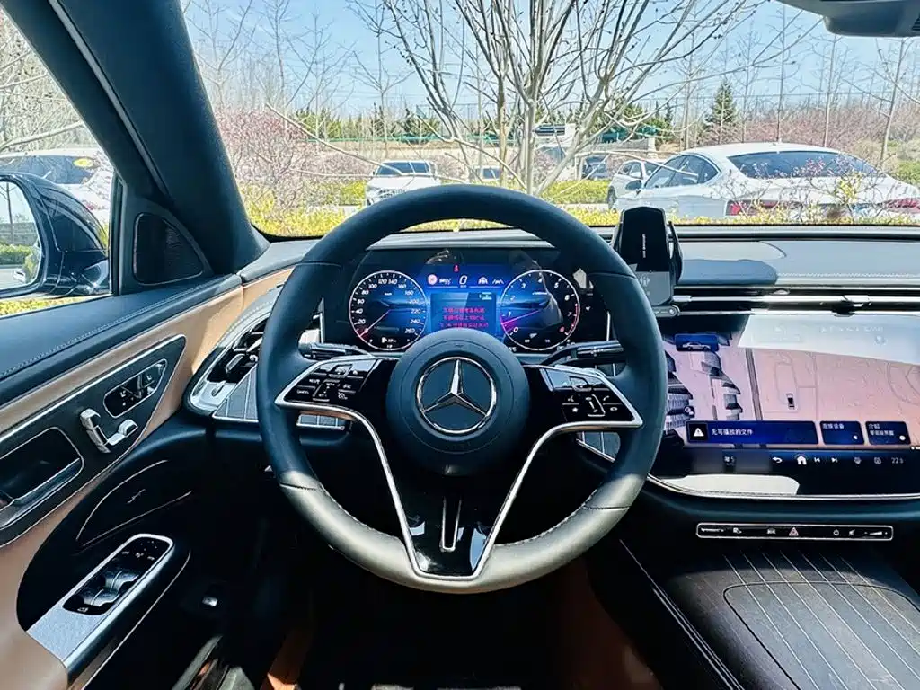 Mercedes-Benz E-Class 2025