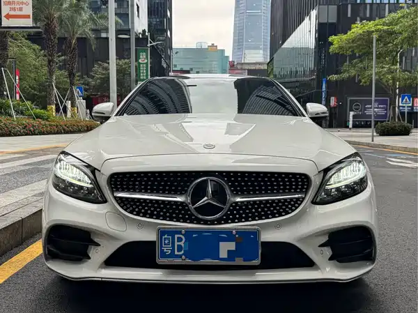 Mercedes-Benz C-Class 2022