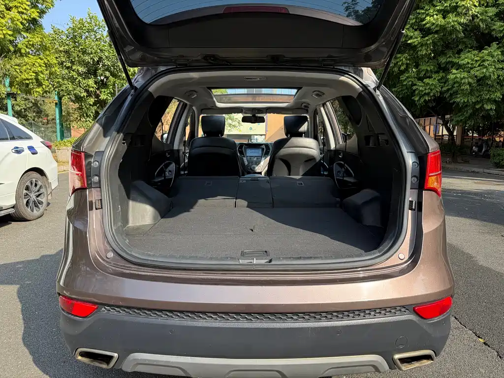 Hyundai Santa Fe 2016 — фото 18