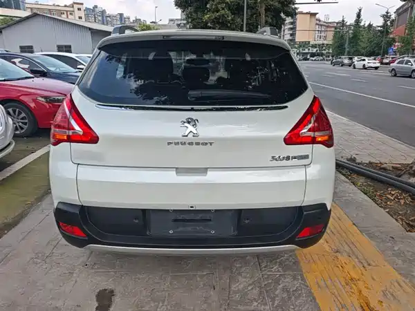 Peugeot 3008 2015