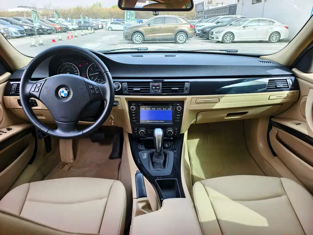 BMW 3 Series 2012 — фото 11