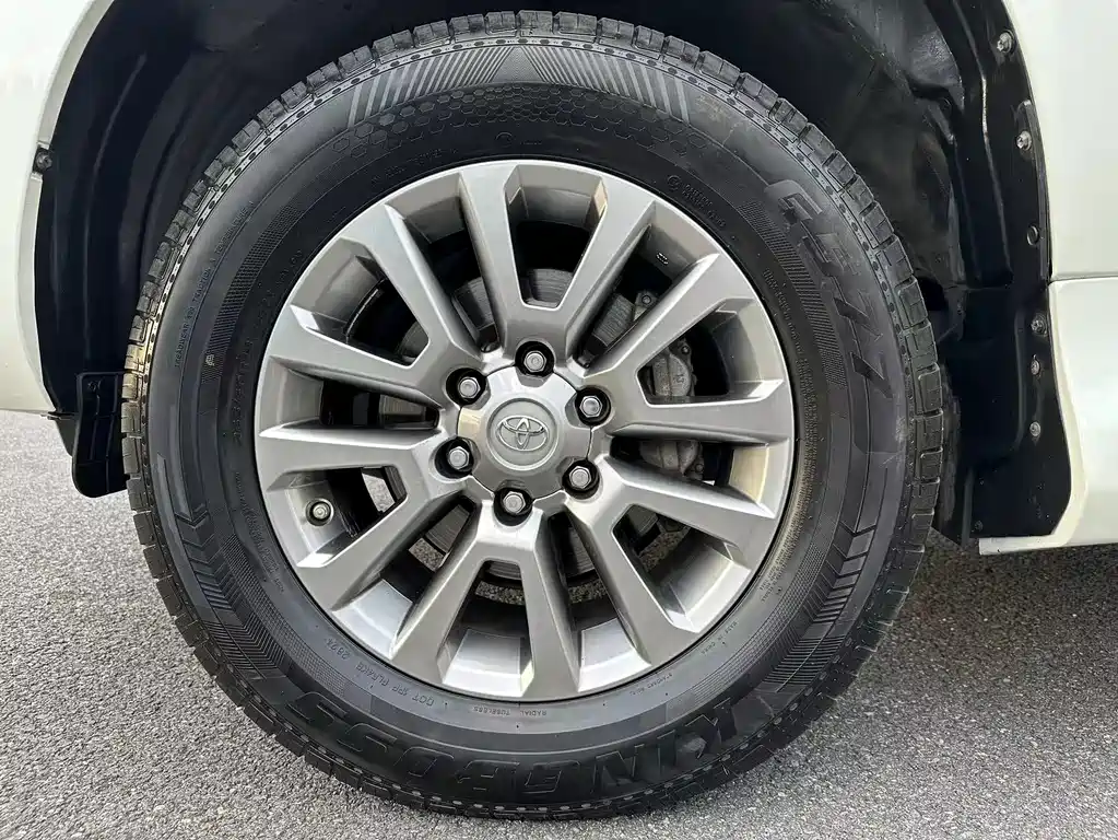 Toyota Prado 2018 — фото 22