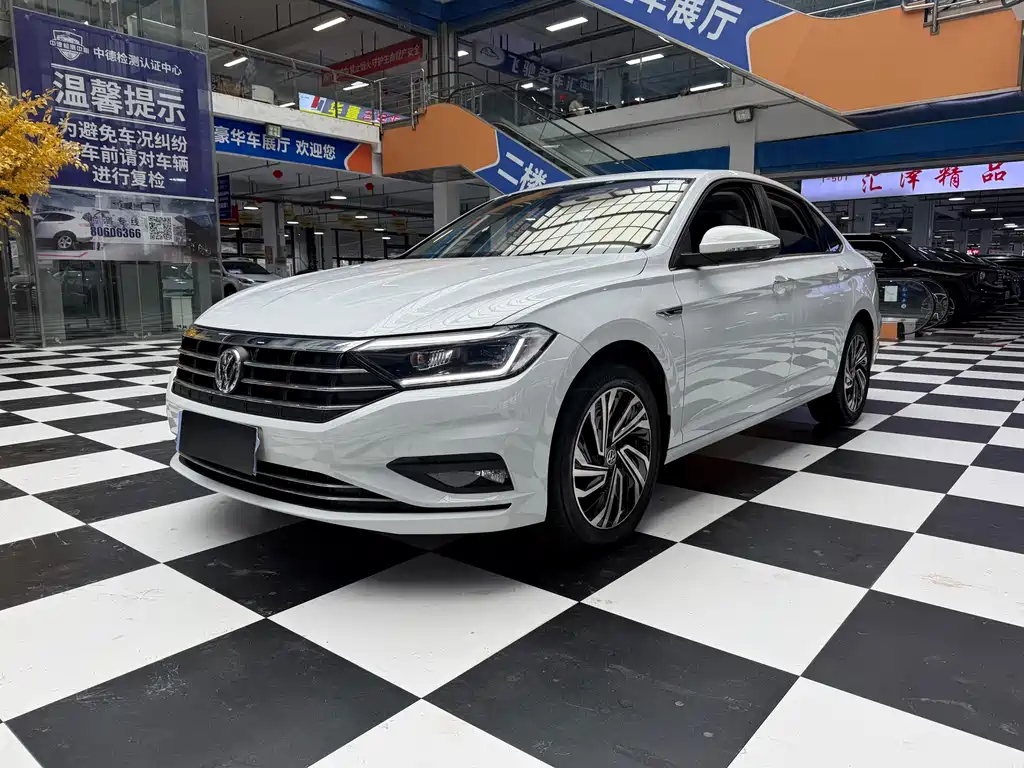 Volkswagen Sagitar 2021