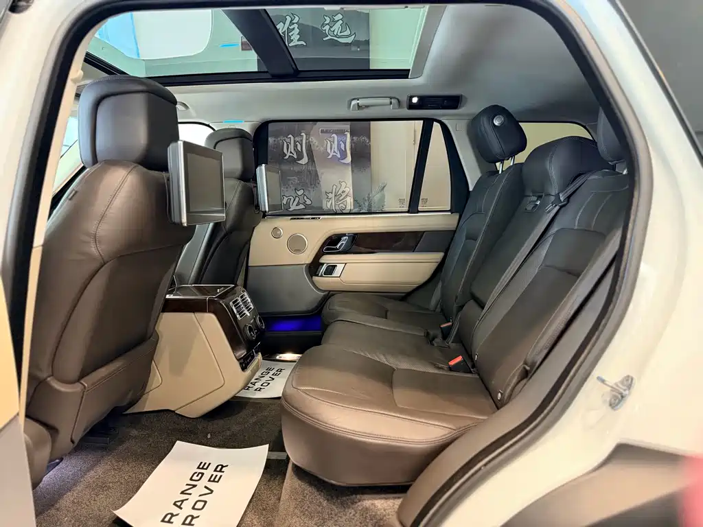 Land Rover Range Rover 2020 — фото 13