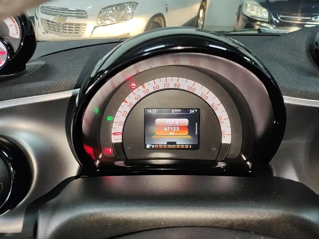 smart Fortwo 2016 — фото 8