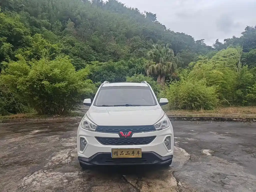 Wuling Hongguang S3 2017