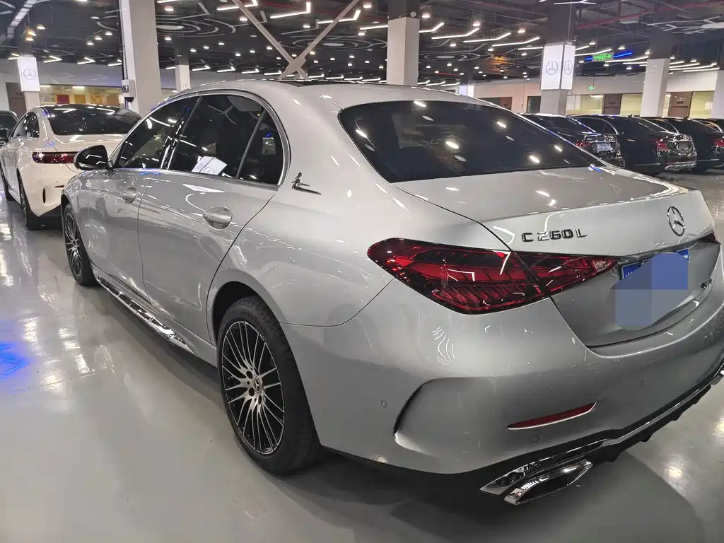 Mercedes-Benz C-Class 2025 — фото 18
