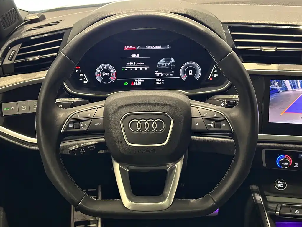 Audi Q3 2025 — фото 14