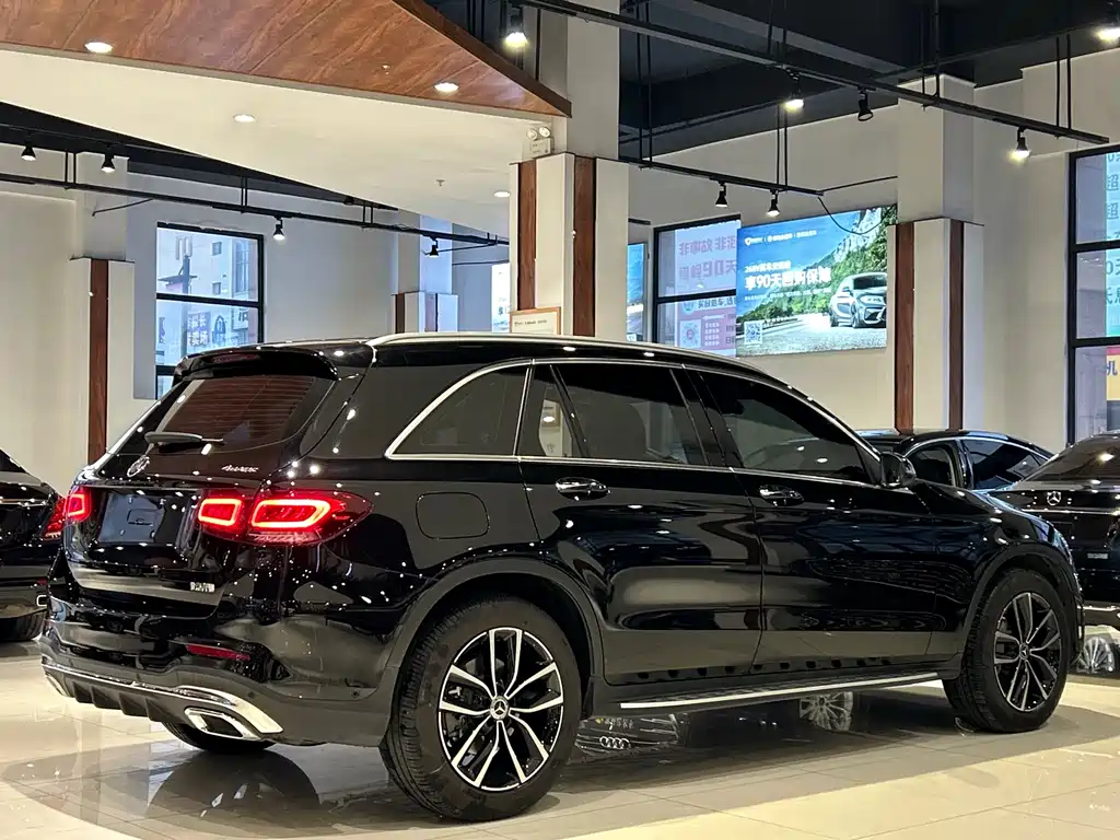 Mercedes-Benz GLC 2022 — фото 24